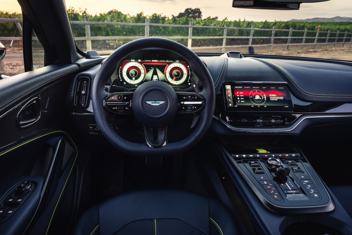 Aston Martin DBX S (Automatic)